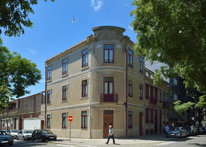 Dukes Corner Guest HouseHotel Porto